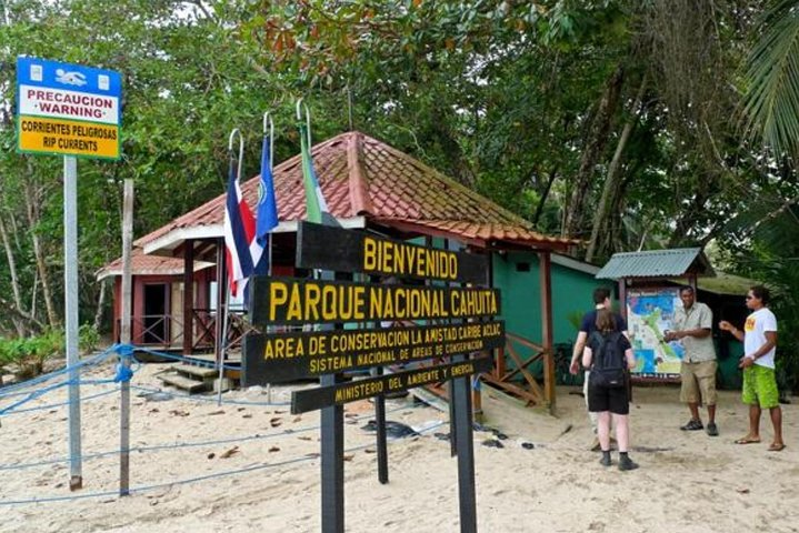 Cahuita National Park Hiking - Photo 1 of 8